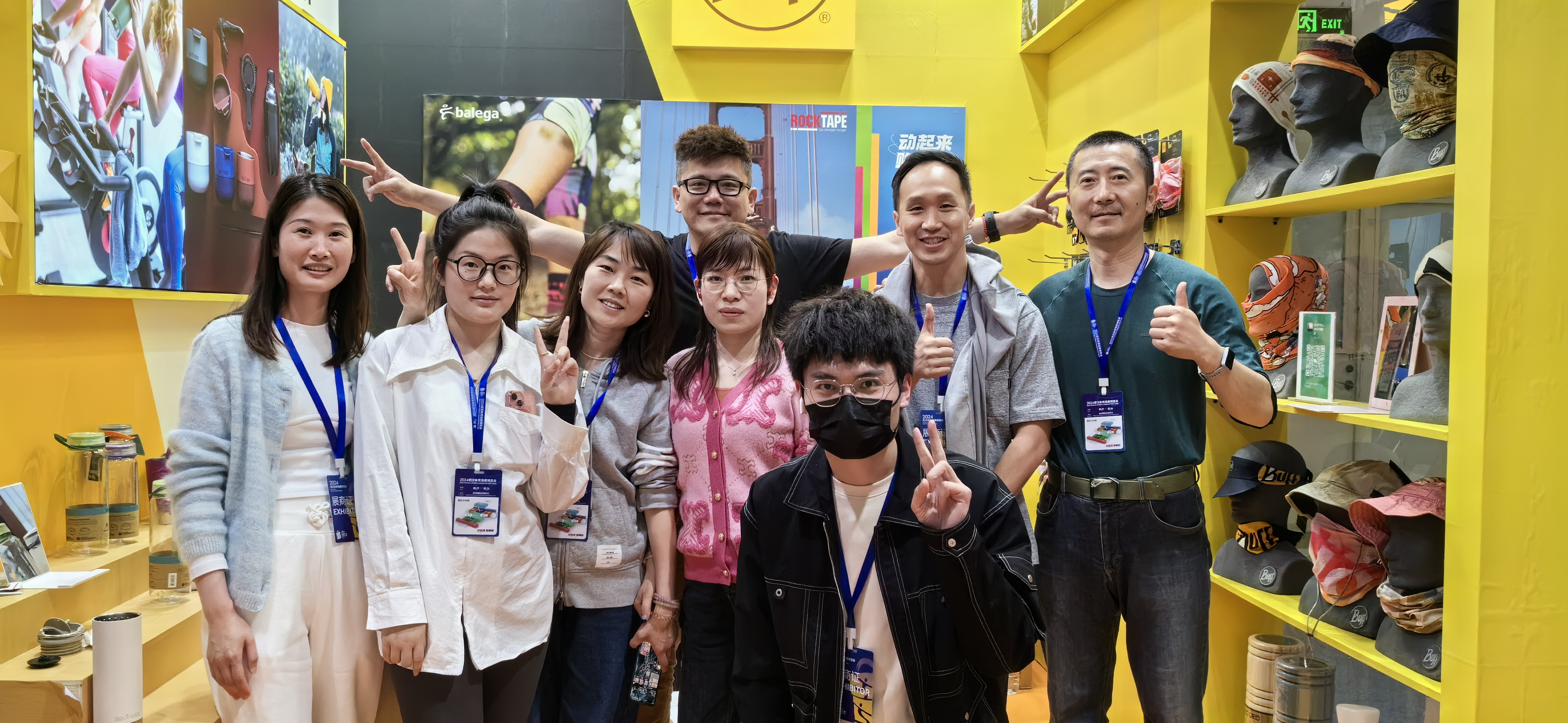 HOOWAY Wuhan team at the Wuhan Marathon expo